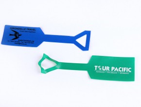 Svetsad bagagetag med screentryck. Material: 0,35mm mjuk PVC.