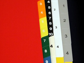 A5 plastregister PVC 0,14 och 0,20mm med S-flikar och I-flikar i olika färger.