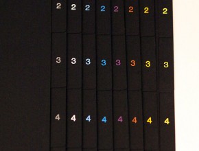 Svarta A4 pappersregister med valfri pagineringsfärg.